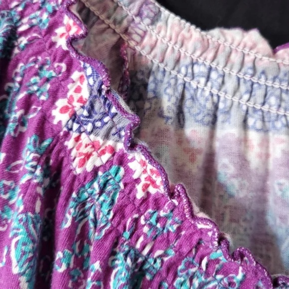 3/$25 Flutter Sleeve Wide Neck Patterned Top - Picture 6 of 9